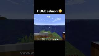 HUGE SALMON😳 minecraft minecraftshorts shorts [upl. by Barnes568]