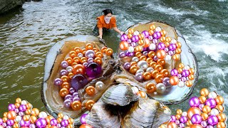 😱Wild rapids searching for giant clams harvesting unparalleled charming pearls extremely beautiful [upl. by Asined]