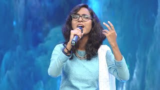 Paadam Namukku Paadam  Mukilin Makale song by Anushka  Mazhavil Manorama [upl. by Platto]