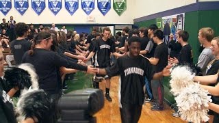 Texas high school basketball team gets unlikely support [upl. by Hgielram160]