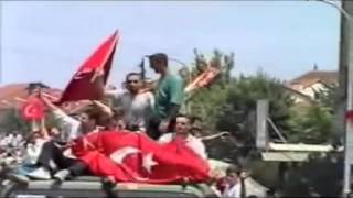 Türk Askerinin Kosovada Muhteşem Karşılanması 1999 YouTube [upl. by Elkin246]