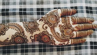 New Gulf mehndi design for Eid 2018  heena vahid [upl. by Eceinal]