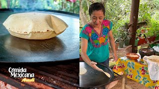 Como Hacer Tortillas de Maíz Infladitas y Suaves [upl. by Dhiren467]