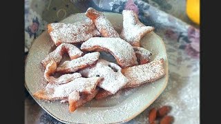 Chiacchiere di carnevale ricetta  dolce di carnevale ricetta [upl. by Nagel]