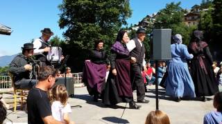 Danse Monfarine Piémontaise Accordeon Valloire Valmeinier Traina Patin Lionel Belluard Arthur [upl. by Drarrej]