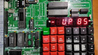 Addition of two 8 bit numbers using 8085 Microprocessor Trainer Kit VMC 8501P  Programming in lab [upl. by Belicia]