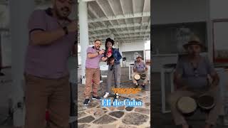 Hermosa Eli de Cuba Cantando conmigo quotPreciosaquot de Descemer Bueno y Eliades Ochoa [upl. by Anomas608]