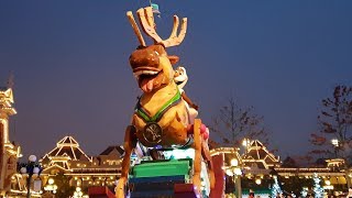 DISNEYLAND PARIS  DISNEY STARS ON PARADE  2018 CHRISTMAS DECORATIONS EXTRA CHARACTERS [upl. by Esiuolyram989]