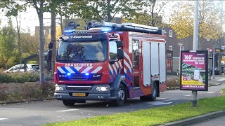 Brandweer met spoed naar een woningbrand in Hellevoetsluis [upl. by Eittap]