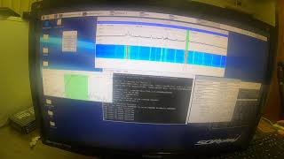 SdrGlut vs CubicSDR on the Raspberry pi 4 with a Lime Mini SDR [upl. by Patric]