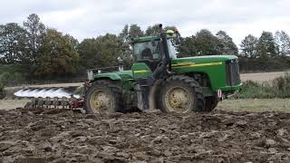 Artic Ploughing  John Deere 9520 amp 6 Furrow Kverneland Plough [upl. by Enak376]