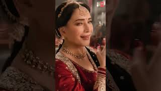 Madhuri Dixits Grace  Bhool Bhulaiyaa 3 Ami Je Tomar 30 [upl. by Alejandrina315]