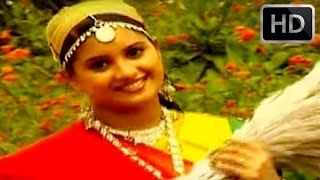 Oru Poo Thannal  Malayalam Mappila Album  Muthu Habeebi Monjathi  Thajudheen [upl. by Weidner]