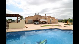 Stunning Villa with a swimming pool located in Albatera [upl. by Alliehs]