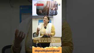 Deceptive meaning  Hindi English Translation  Spoken English  english vocabulary shorts ias [upl. by Desi]