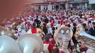 Bandafolies Bessines sur Gartempe Sweet Caroline par 300 musiciens [upl. by Gusba]