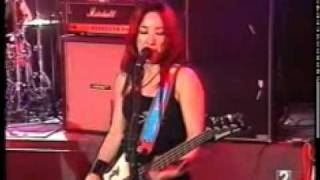 L7  Grack Pot Baby On My Rockin Machine Directo Concierto Radio3avi [upl. by Haneeja329]