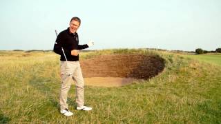 How to Play the Old Course with Steve North  Hole 8  Short [upl. by Narih422]