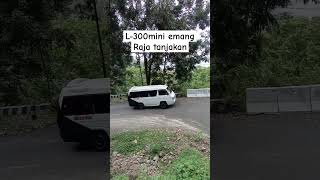 L300 Jadul Melintas di TANAKAN EKTRIM PANGINUMAN cctvliobrebes automobile jalanlio [upl. by Akcinat]