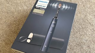 PHILIPS ソニッケアー 9900 プレステージの開封動画 [upl. by Ynnattirb]