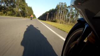 2009 gsxr 1000 vs 2006 gsxr 1000 [upl. by Aronle]