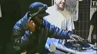 viva freestyle kool dj herc live [upl. by Akcirderf]