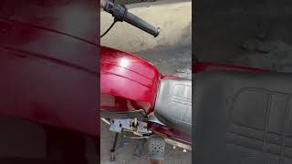 A quick view of how to use Yezdi RoadKing gear lever for kick start [upl. by Ahsima]