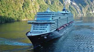 Geirangerfjord von oben Fjordspotting mit der Drohne I Mein Schiff [upl. by Yuk508]