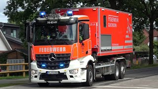 Großbrand  Hunderte Rundballen im Vollbrand Einsatzfahrten Feuerwehr und THW [upl. by Dragoon]