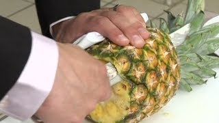 Découper un ananas  750g [upl. by Maxwell]