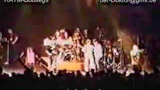 House Of Pain amp Rage Against The Machine  Shamrocks and Shenanigans remix live [upl. by Derick824]