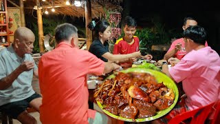 2 smart chefs cook and cover for dinner in family  Pig lung intestine heart and ears braising [upl. by Noseyt711]