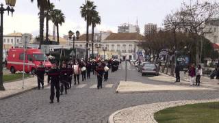 Desfile da Fanfarra de Bombeiros Voluntários Cruz Lusa  Faro [upl. by Neiluj343]