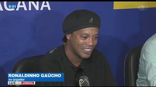 Ronaldinho Gaúcho entra para a calçada da fama do Maracanã [upl. by Auhsuj]