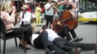 THe Happy Pals New Orleans Jazz Band stop traffic in Davos [upl. by Demmy]