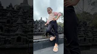 Bocil naik kursi raksasa amp bermain di miniatur candi bocil bermain candi temple funny shorts [upl. by Alban917]