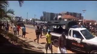 Mozambican Police Shooting Tear Gas at Peacefull Election Frauds Protestes [upl. by Spatola446]