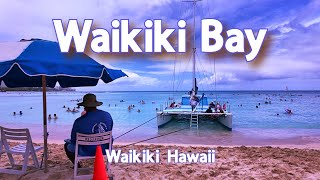 【4K】𝐖𝐀𝐋𝐊 🇺🇸 Beach Lovers at Waikiki Bay [upl. by Olaznog498]