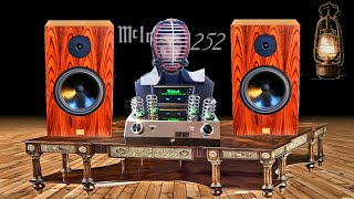 McIntosh MA252 integrated amplifier first hybrid integrated amplifier worldfamous American company [upl. by Tuhn]