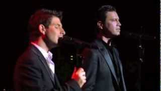 Mario Frangoulis amp George Perris  Ohi den prepei  LIVE [upl. by Yraccaz]