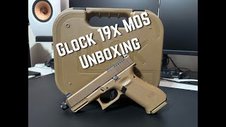 Glock 19x MOS Unboxing [upl. by Euqinehs]