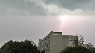 Lauter Donnerschlag bei starken Gewitter mit Blitzeinschlägen am 040815 in Bad Oldesloe [upl. by Remliw]