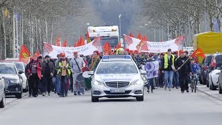 Warnstreik bei der Freiburger Metall und Elektroindustrie [upl. by Novled]