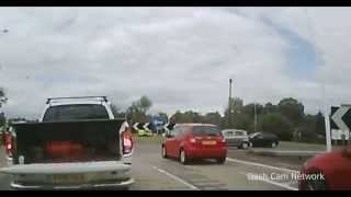 Dangerous unsecured gas bottle falls into road [upl. by Ide]