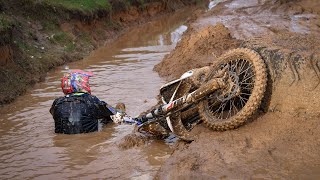 Winter Mud Fun in South Australia  76 Series LandCruiser V8 [upl. by Redliw533]