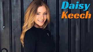 Daisy Keech  American internet celebrity amp Tiktok star bikini photo  Bio amp Info [upl. by Moscow]