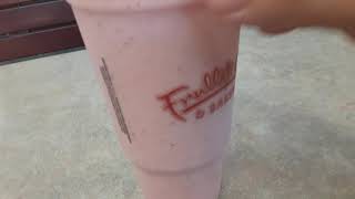 frullati cafe amp bakery strawberry banana fruit smoothie frullati frullaticafe [upl. by Teria]