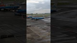 KLM 737800 Push back [upl. by Eemyaj]