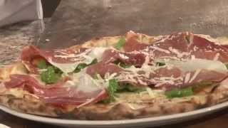 Le videoricette del Master Pivetti  La Pizza Crudo Rucola e Grana [upl. by Jarvis]