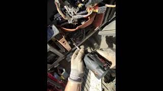 How to remove BCM Body Control Module Computer from 2003 2004 2005 2006 Silverado Sierra Tahoe Yukon [upl. by Leiria796]